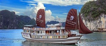 Tour du thuyền Hạ Long VioLa Cruise
