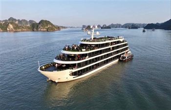 Tour du thuyền Hạ Long Venus Cruise 5 sao 2 ngày 1 đêm