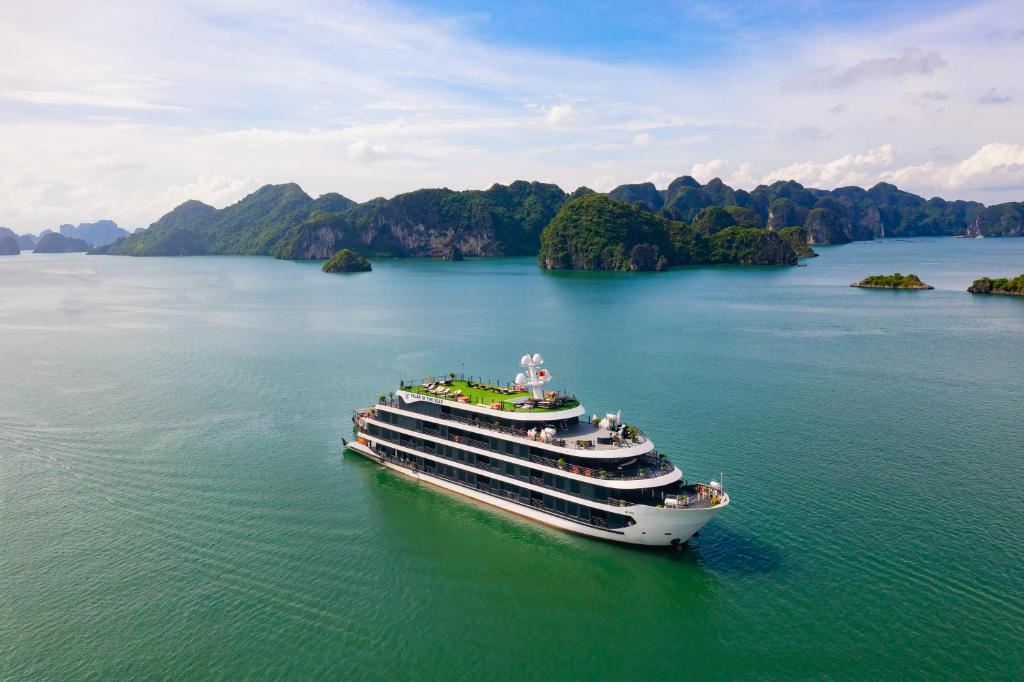 VELAR Of The Sea Cruise Halong  2 ngày 1 đêm